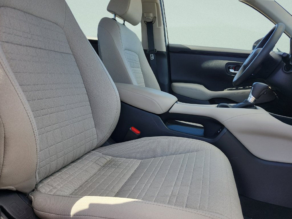 Used 2025 Honda HR-V LX image 16