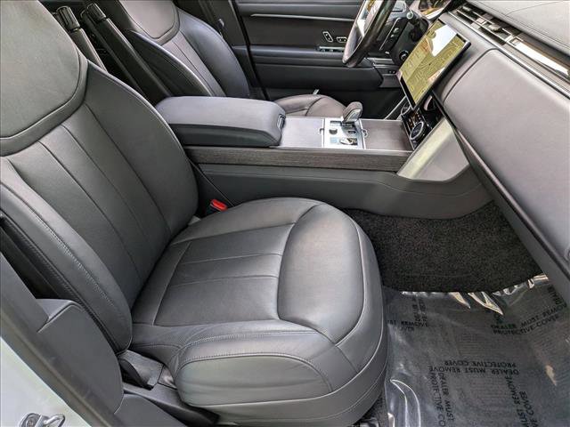 Used 2023 Land Rover Range Rover SE image 22