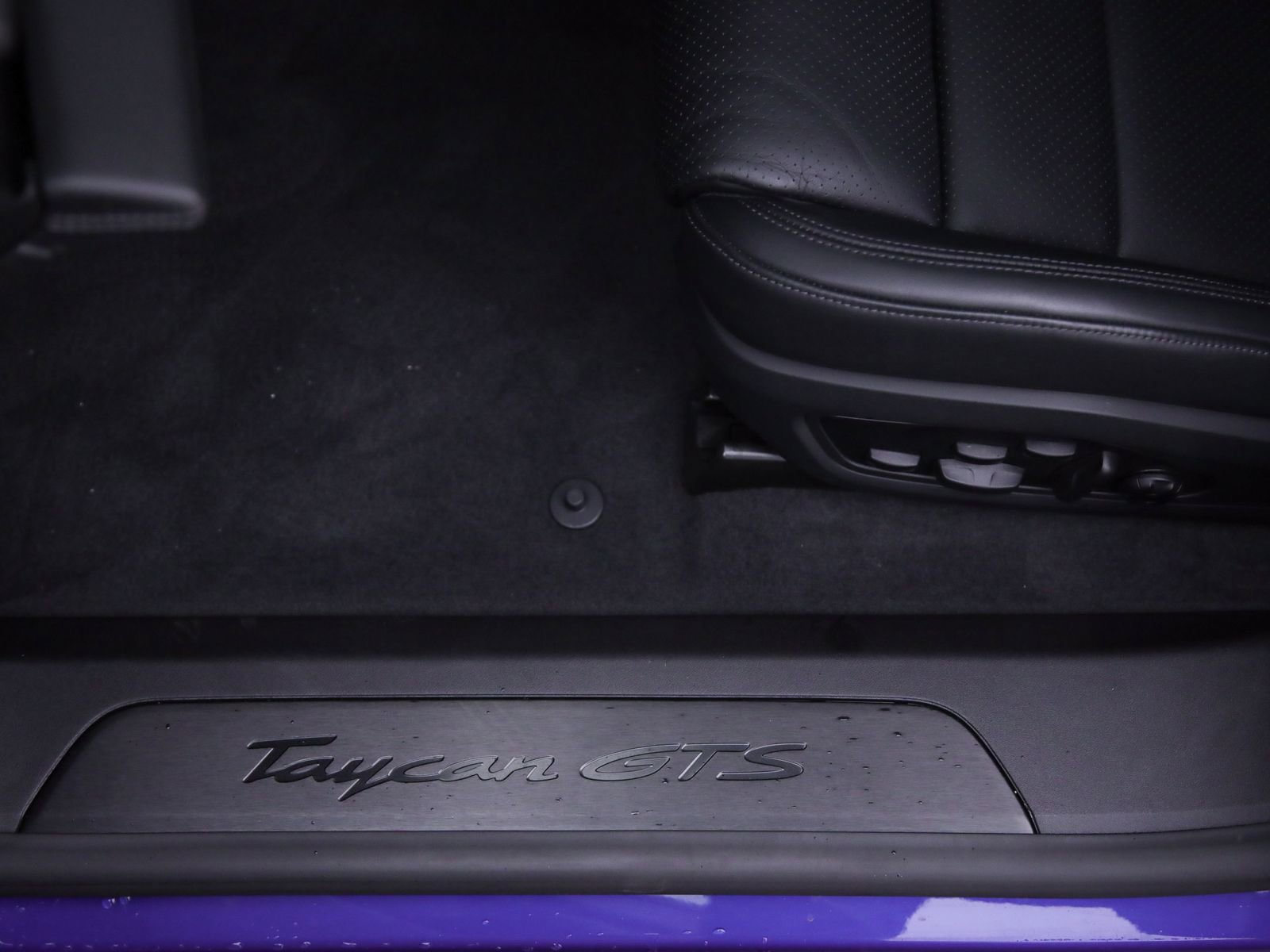 Certified 2025 Porsche Taycan GTS AWD/4WD image 22