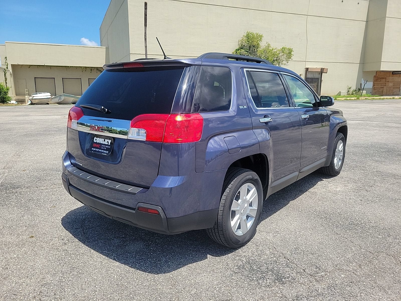 Used 2013 GMC Terrain SLE w/ LPO, Chrome Package FWD image 6