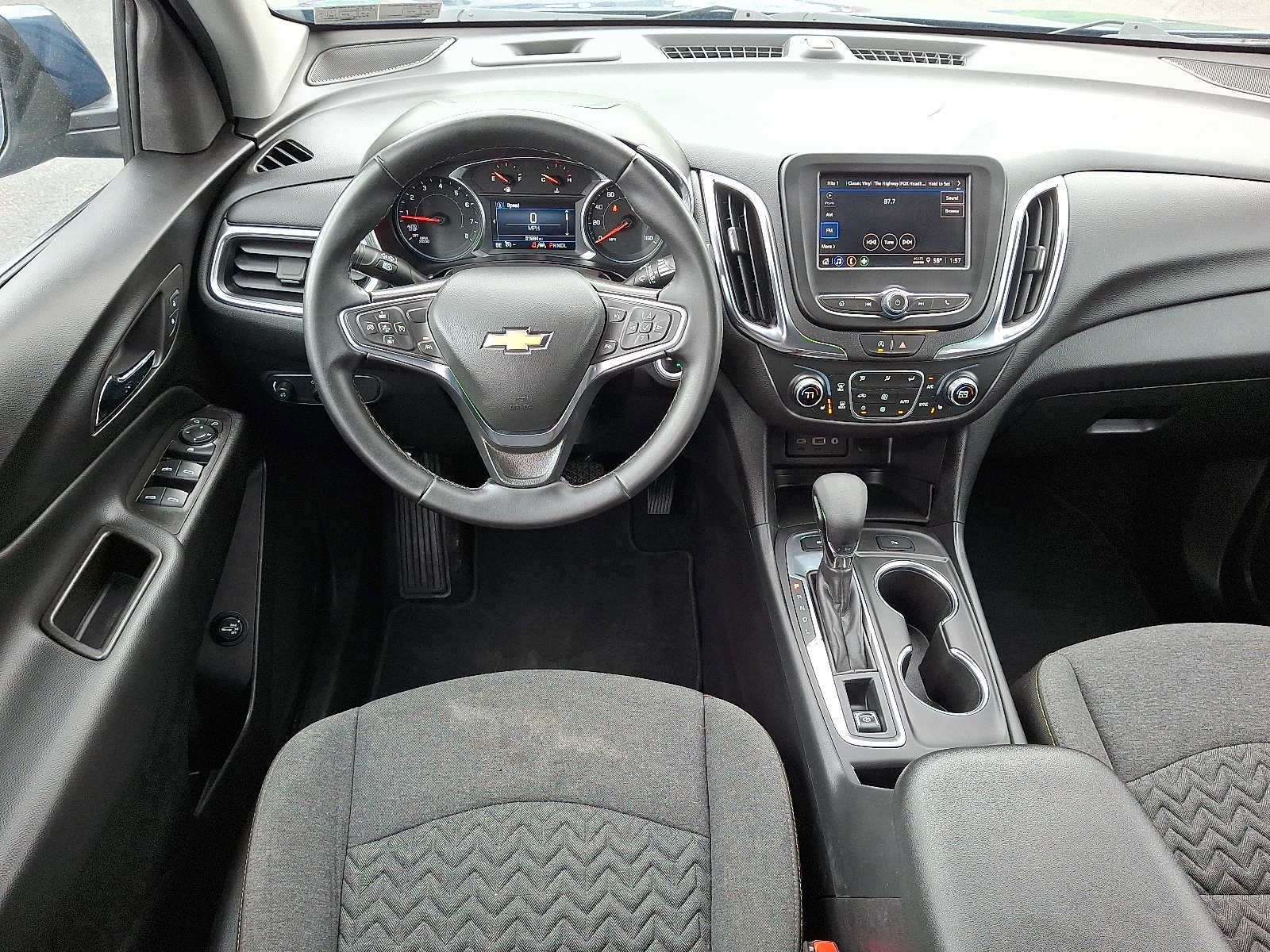 Used 2024 Chevrolet Equinox LT AWD/4WD image 11