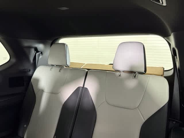 New 2026 Lexus TX 500h AWD image 28