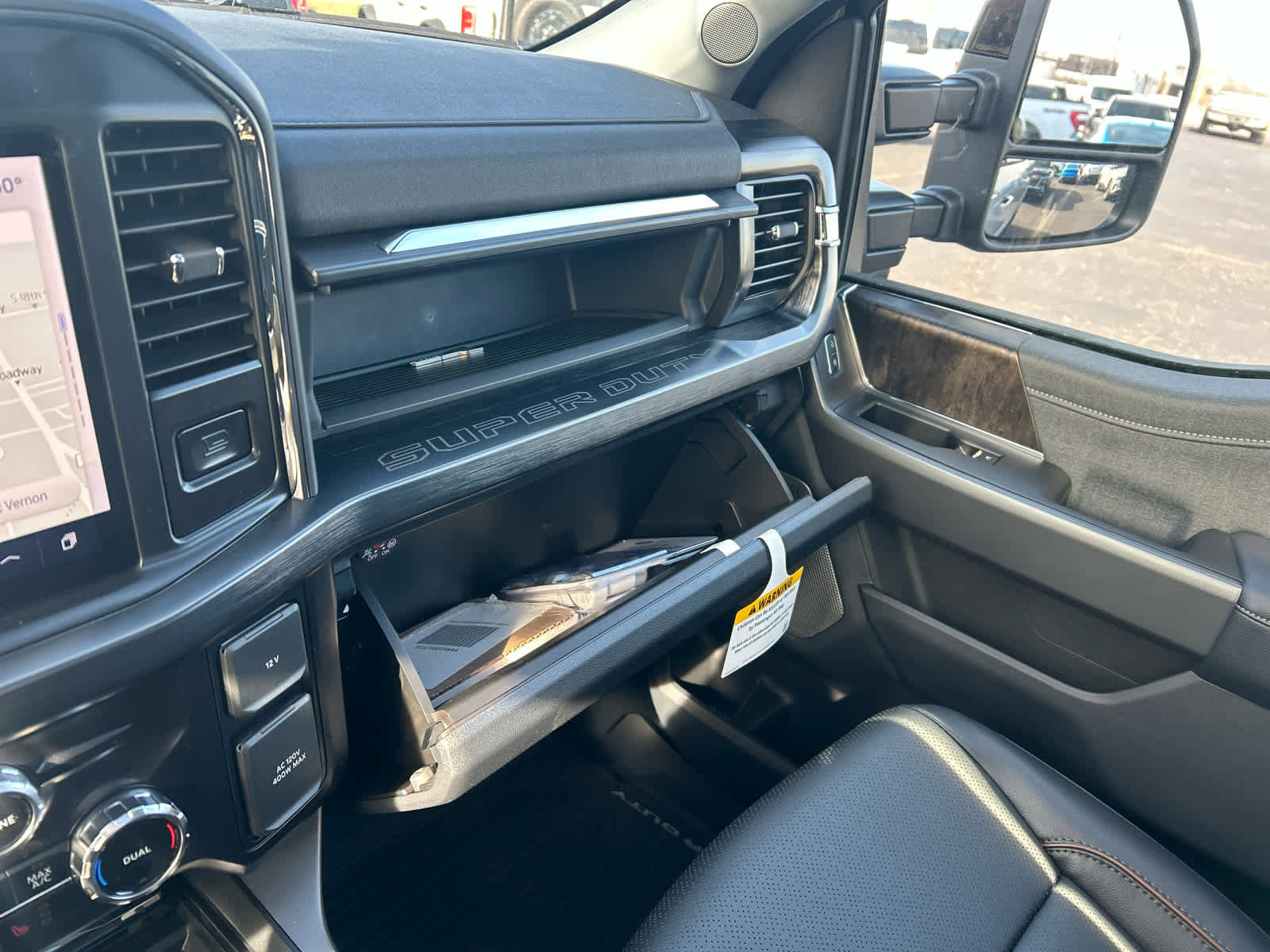 New 2026 Ford F250 Lariat w/ Black Appearance Package image 74