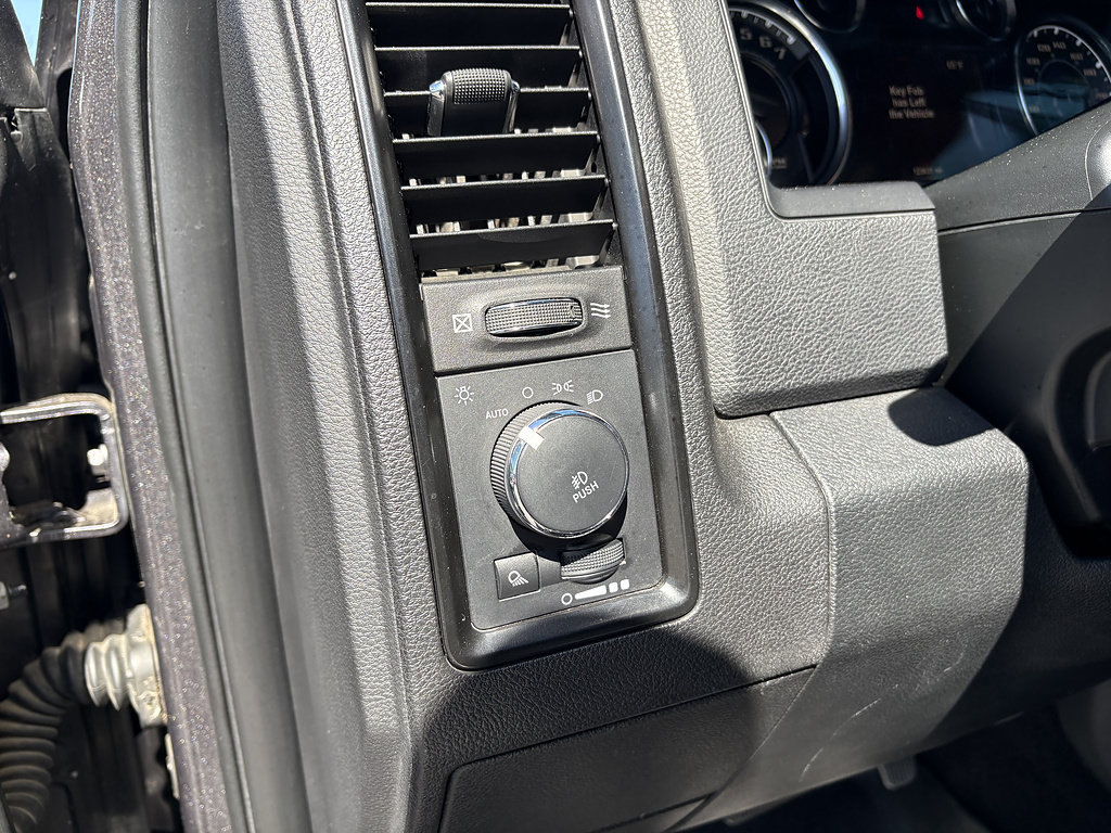 Used 2018 RAM 1500 Rebel w/ Luxury Group AWD/4WD image 27