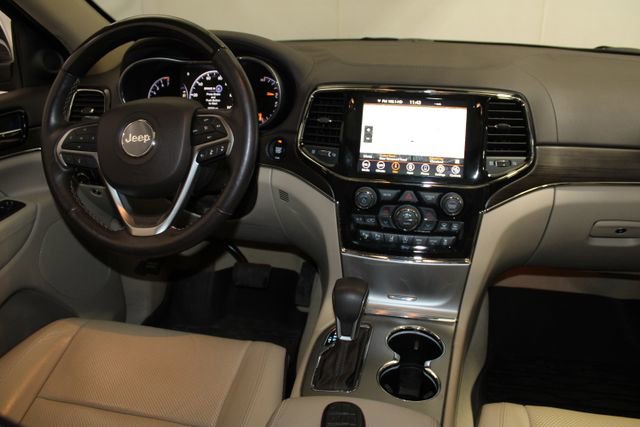 Used 2021 Jeep Grand Cherokee Overland AWD/4WD image 18