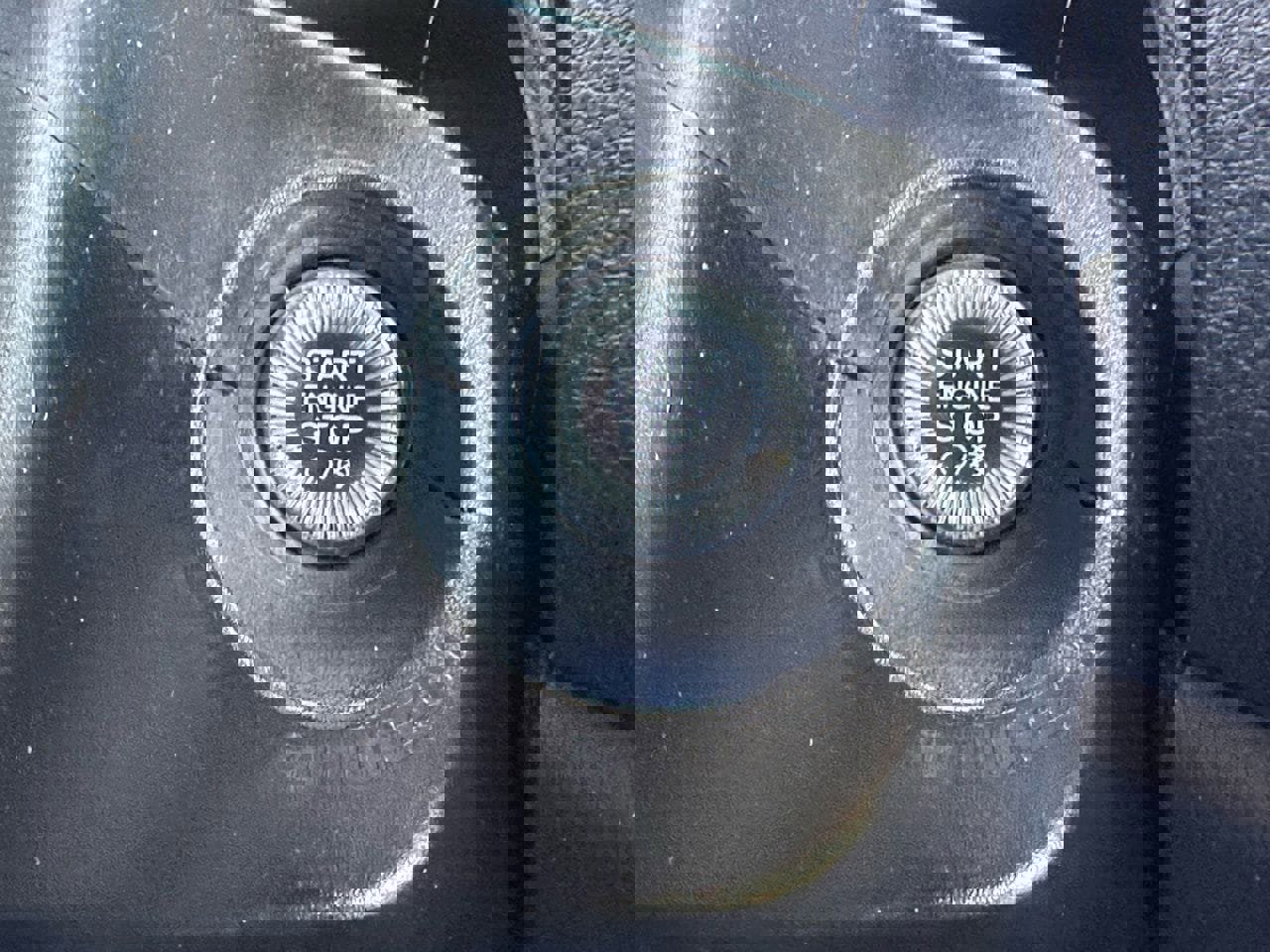 Used 2023 Jeep Renegade Latitude image 30