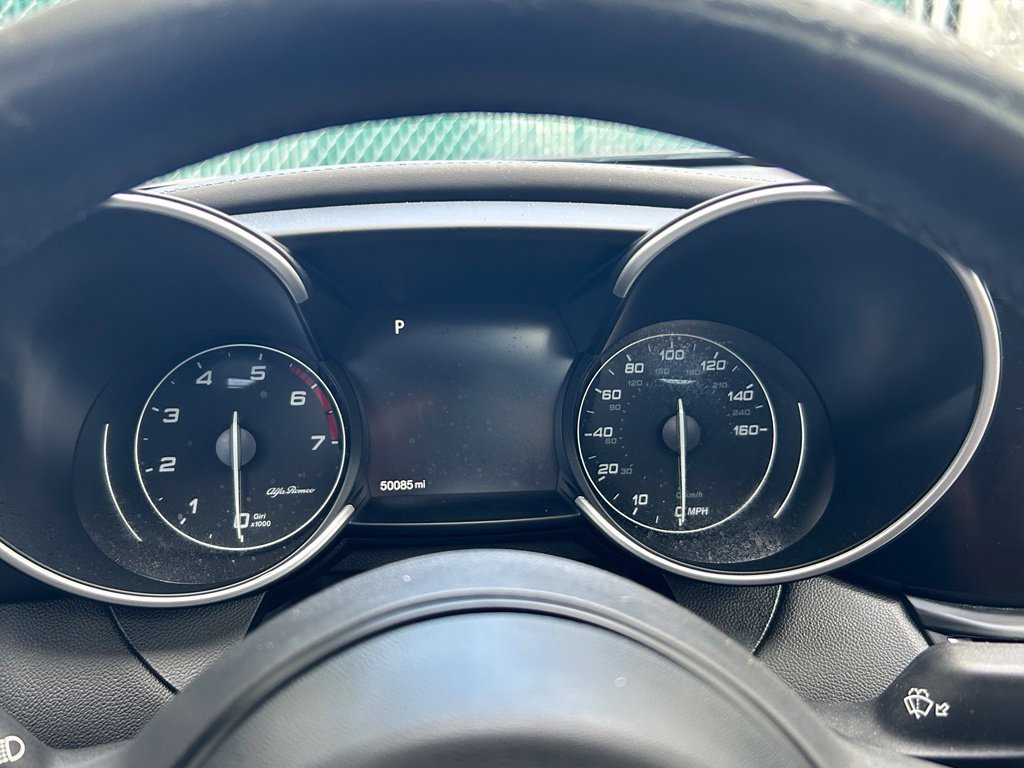 Used 2022 Alfa Romeo Giulia Ti RWD image 18