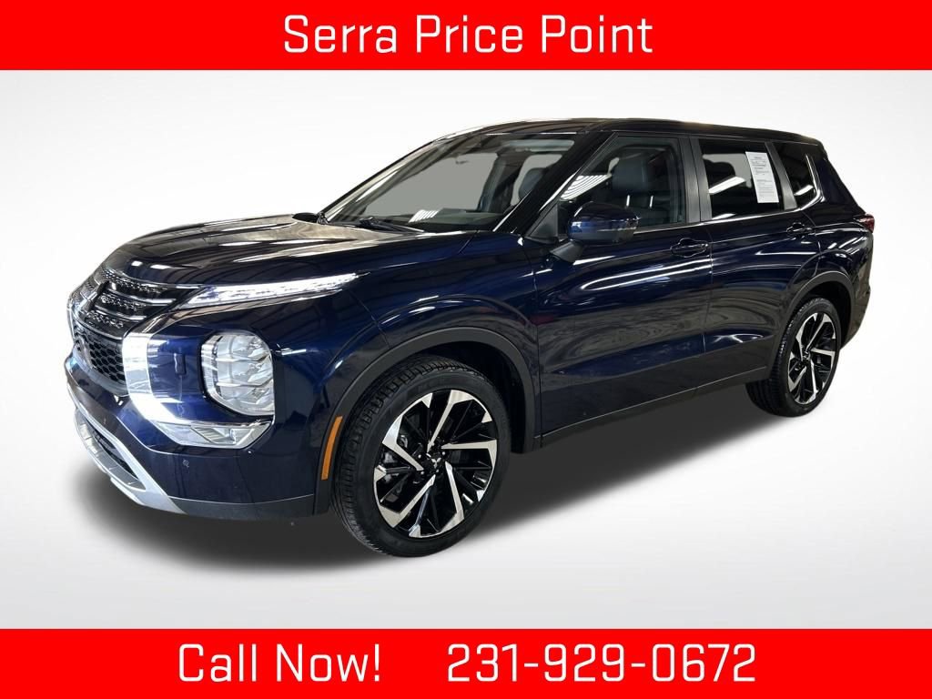 Used 2023 Mitsubishi Outlander SE
