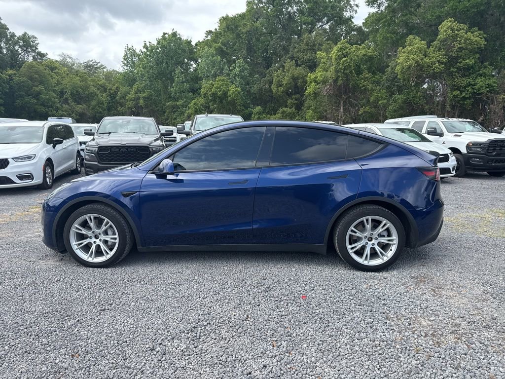 Used 2022 Tesla Model Y Long Range image 2