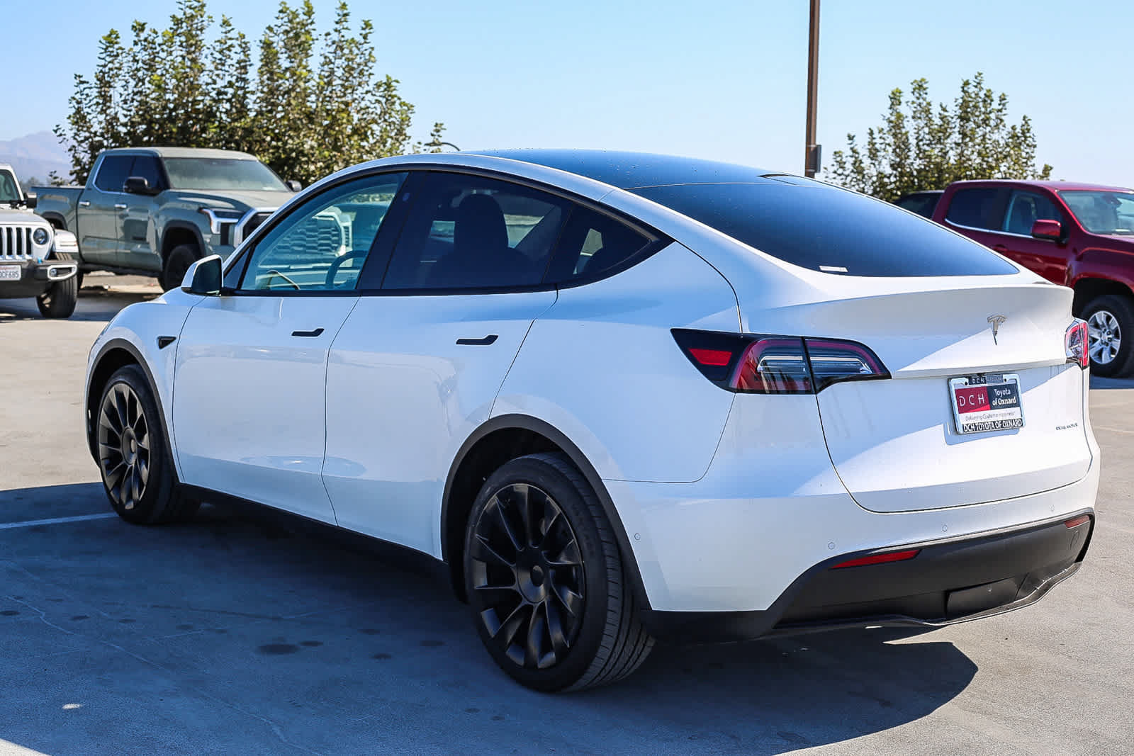 Used 2022 Tesla Model Y Long Range AWD/4WD image 7