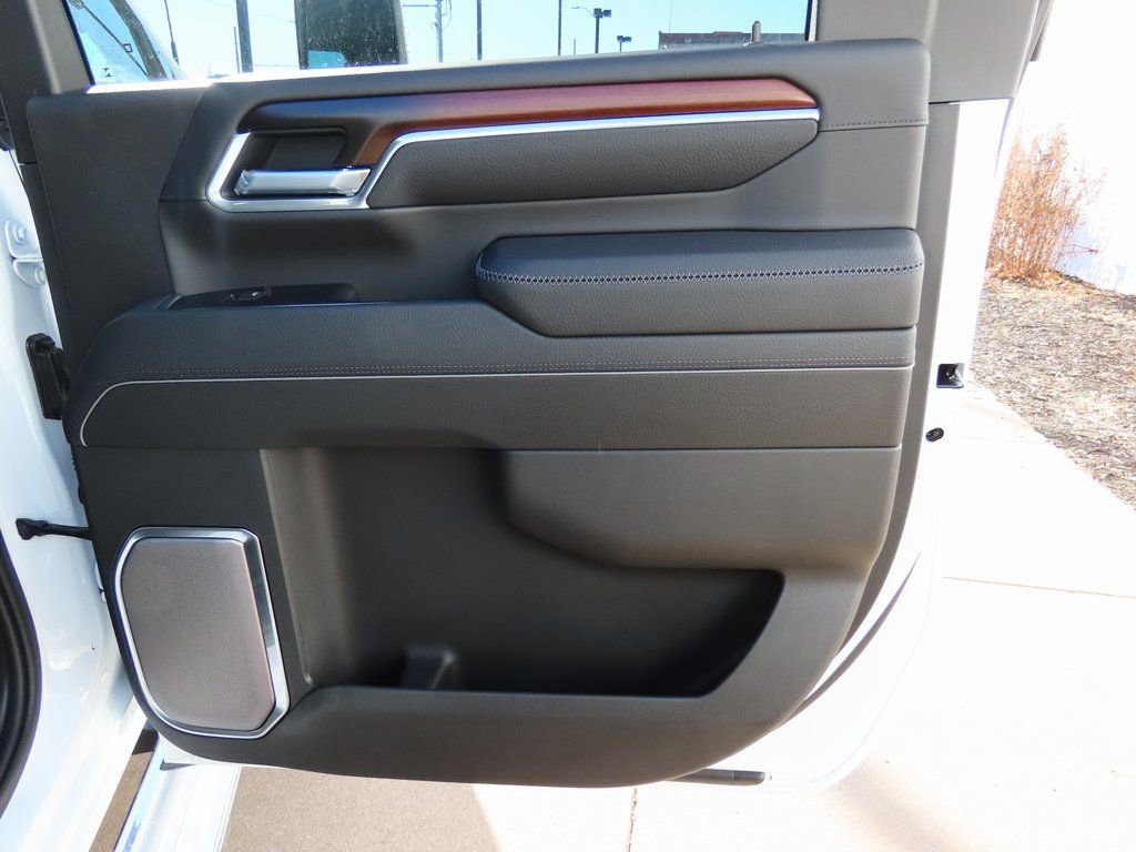 New 2026 GMC Sierra 2500 Denali w/ Denali Reserve Package image 15