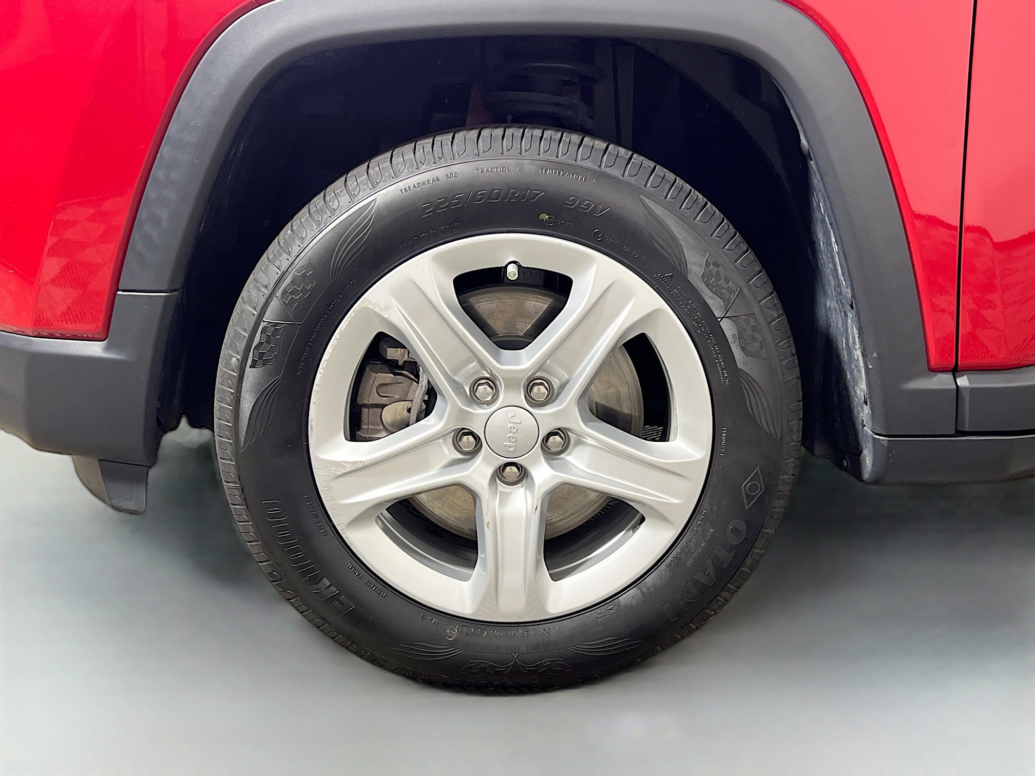 Used 2023 Jeep Compass Sport image 14