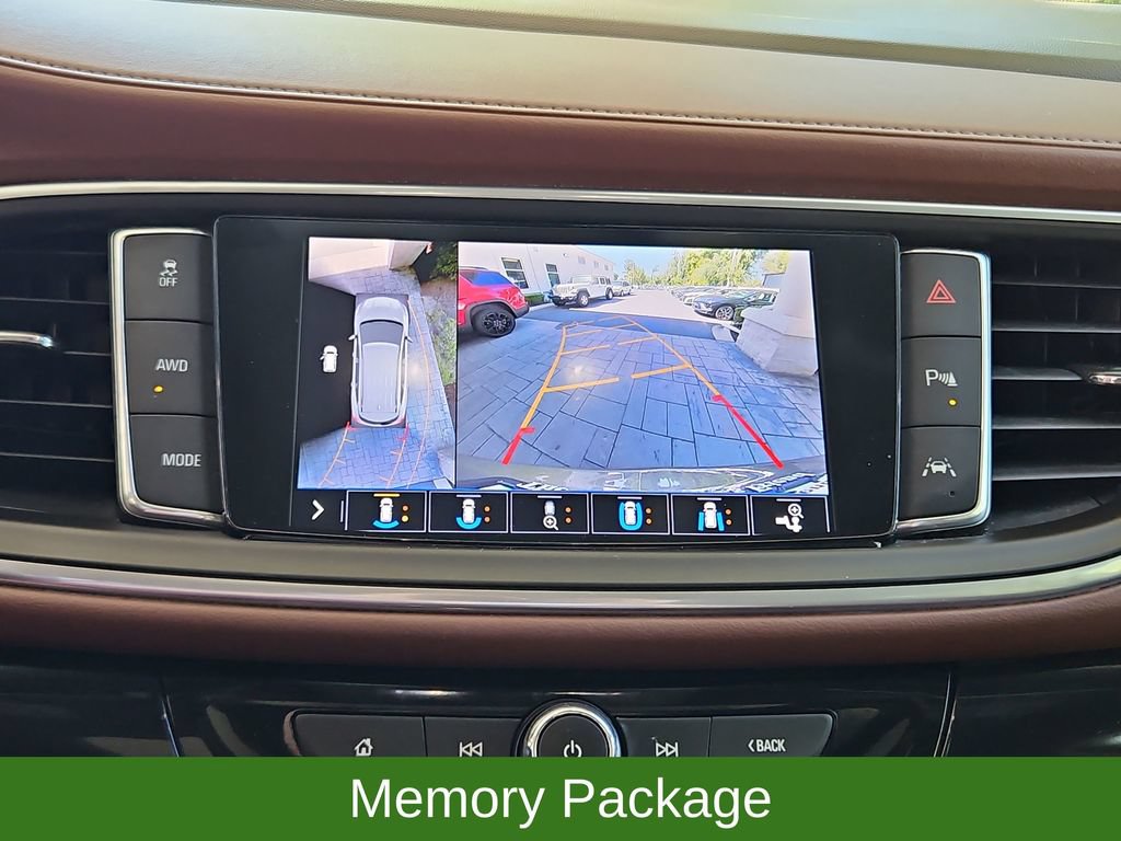 Used 2020 Buick Enclave Avenir w/ Avenir Technology Package AWD/4WD image 18