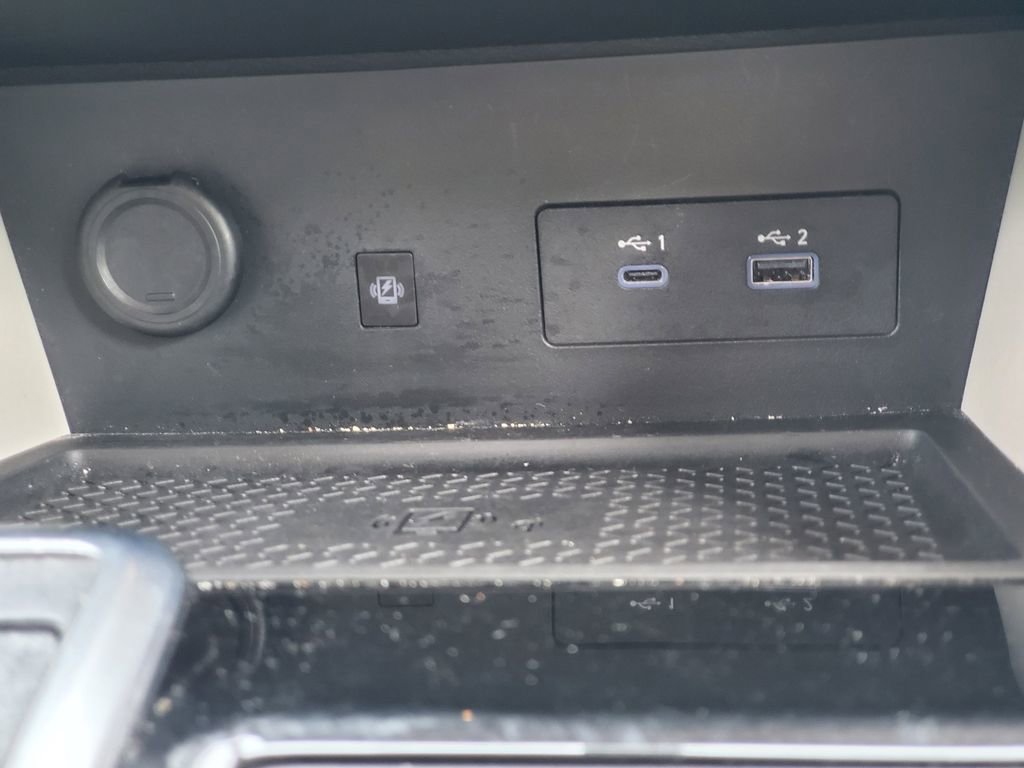 Used 2023 Nissan Pathfinder SL AWD/4WD image 28