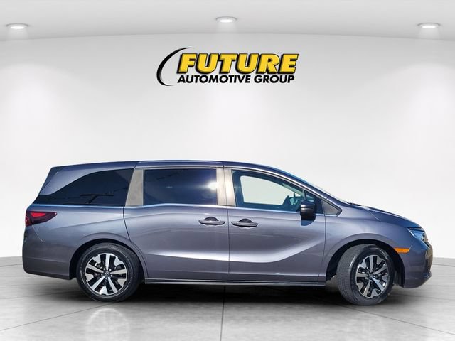 Used 2025 Honda Odyssey EX-L image 3