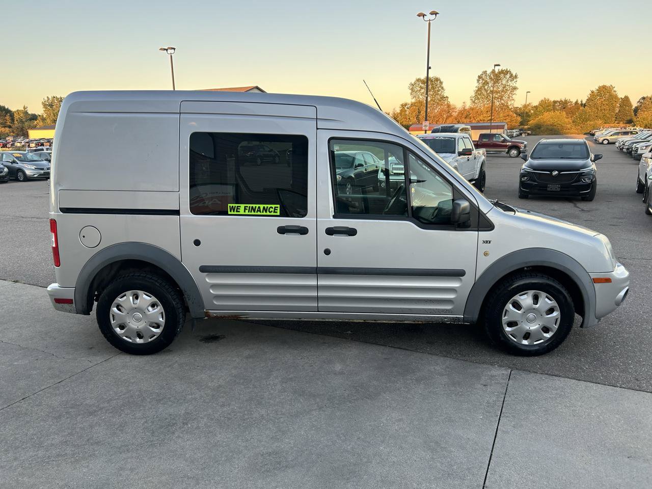 Used 2012 Ford Transit Connect XLT FWD image 4