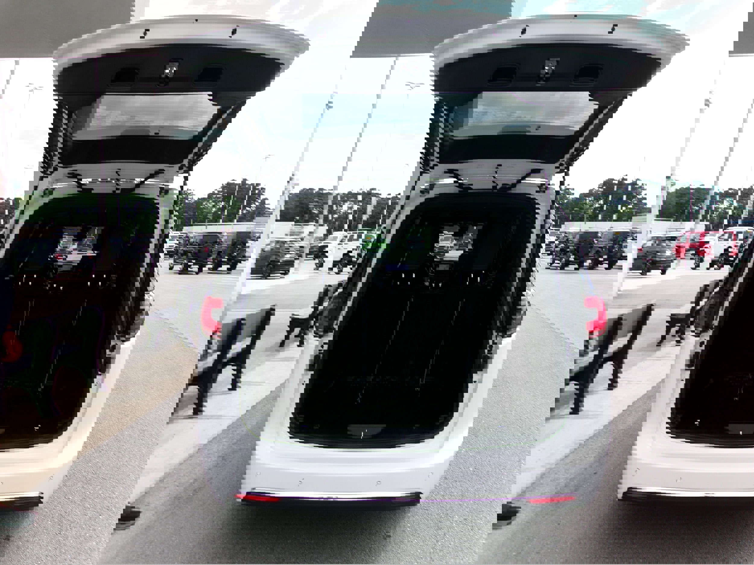 New 2026 Chrysler Pacifica Select image 22