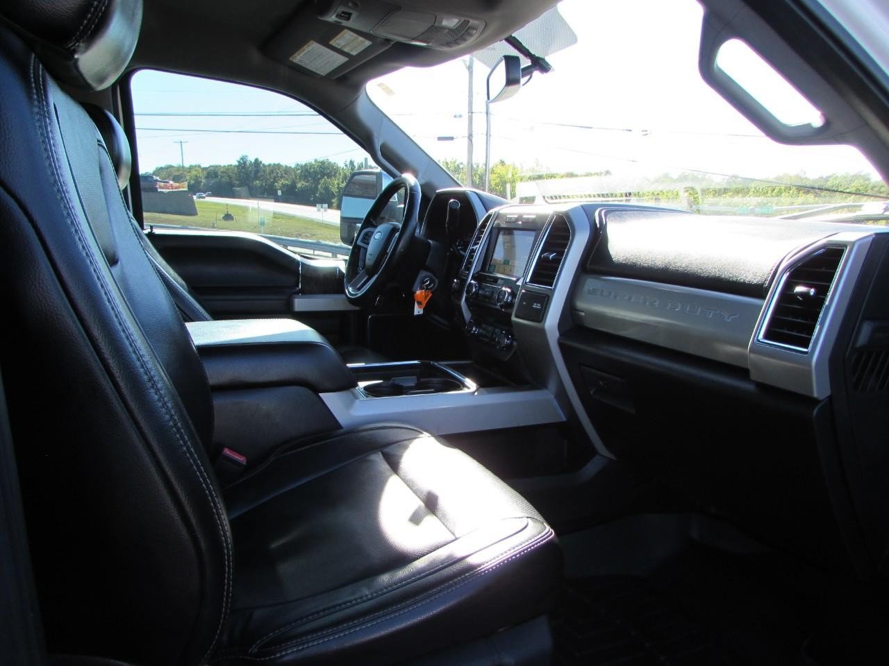Certified 2018 Ford F350 Lariat w/ Chrome Package AWD/4WD image 18