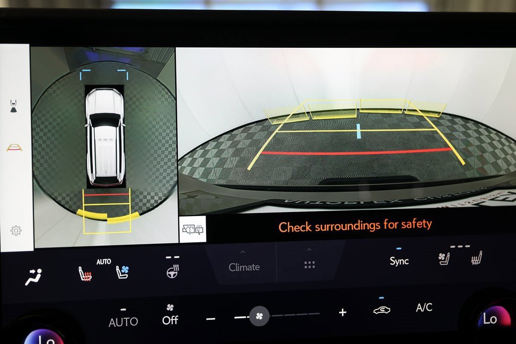 Used 2025 Lexus GX 550 image 32