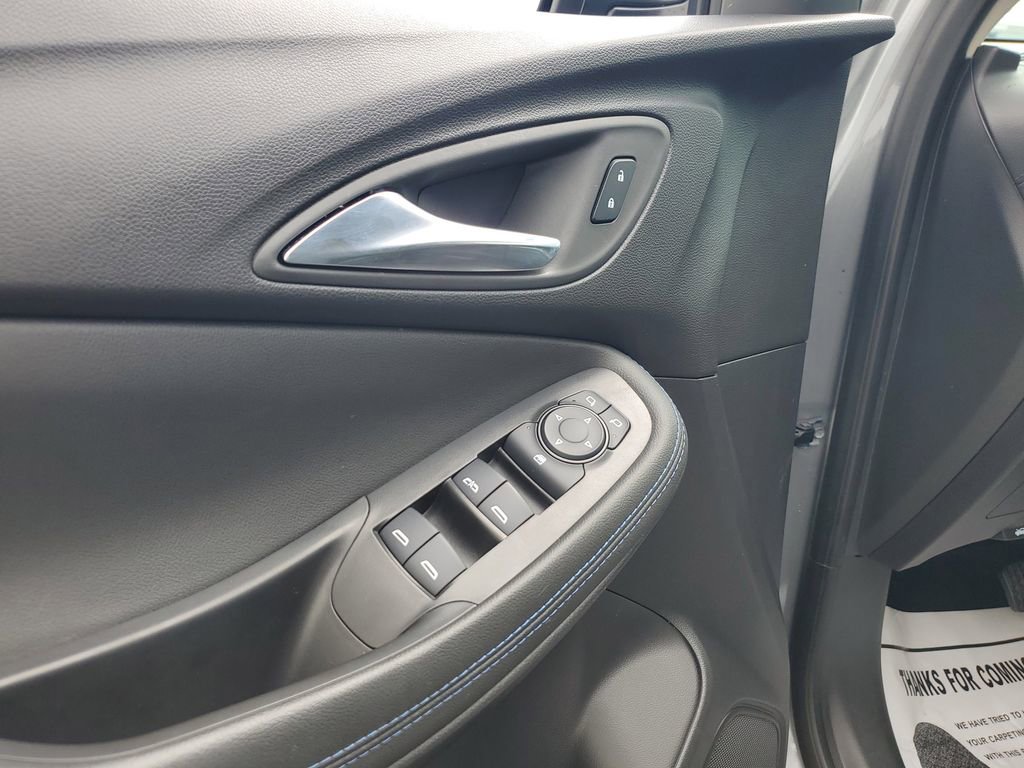 Used 2026 Buick Encore GX Sport Touring image 19