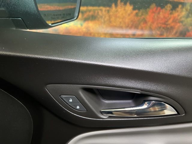 Used 2023 Chevrolet Equinox LS image 53