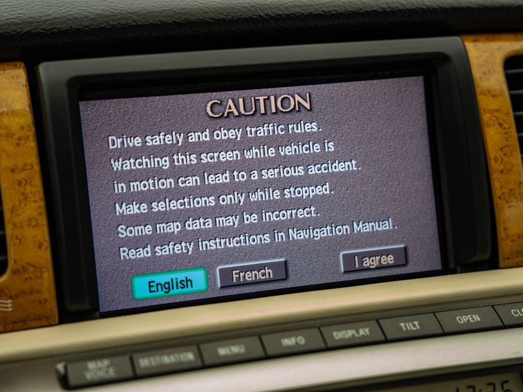 Used 2004 Lexus SC 430 Convertible RWD image 34