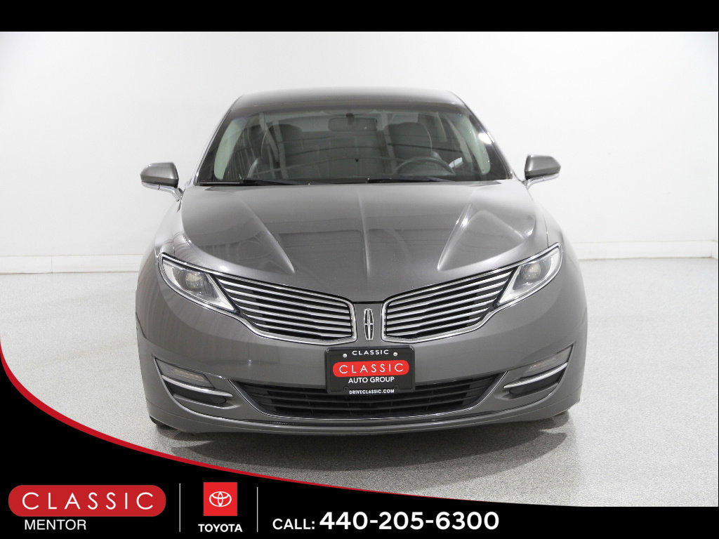 Used 2014 Lincoln MKZ image 2