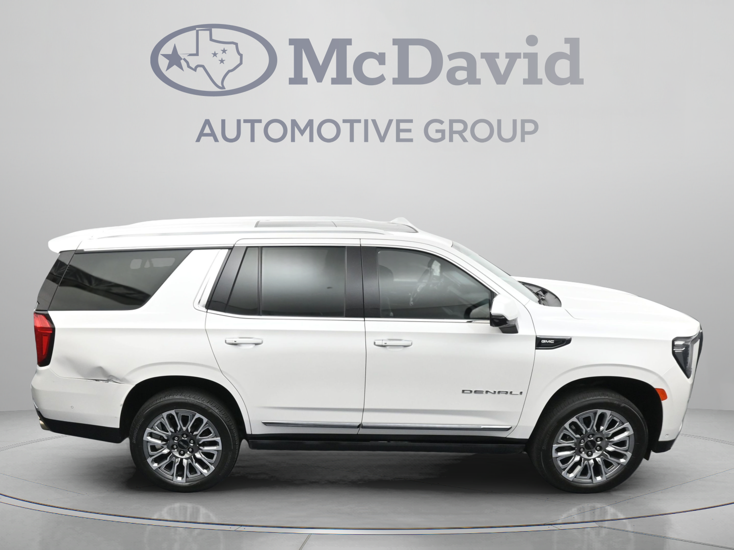 Used 2024 GMC Yukon Denali Ultimate AWD/4WD image 41
