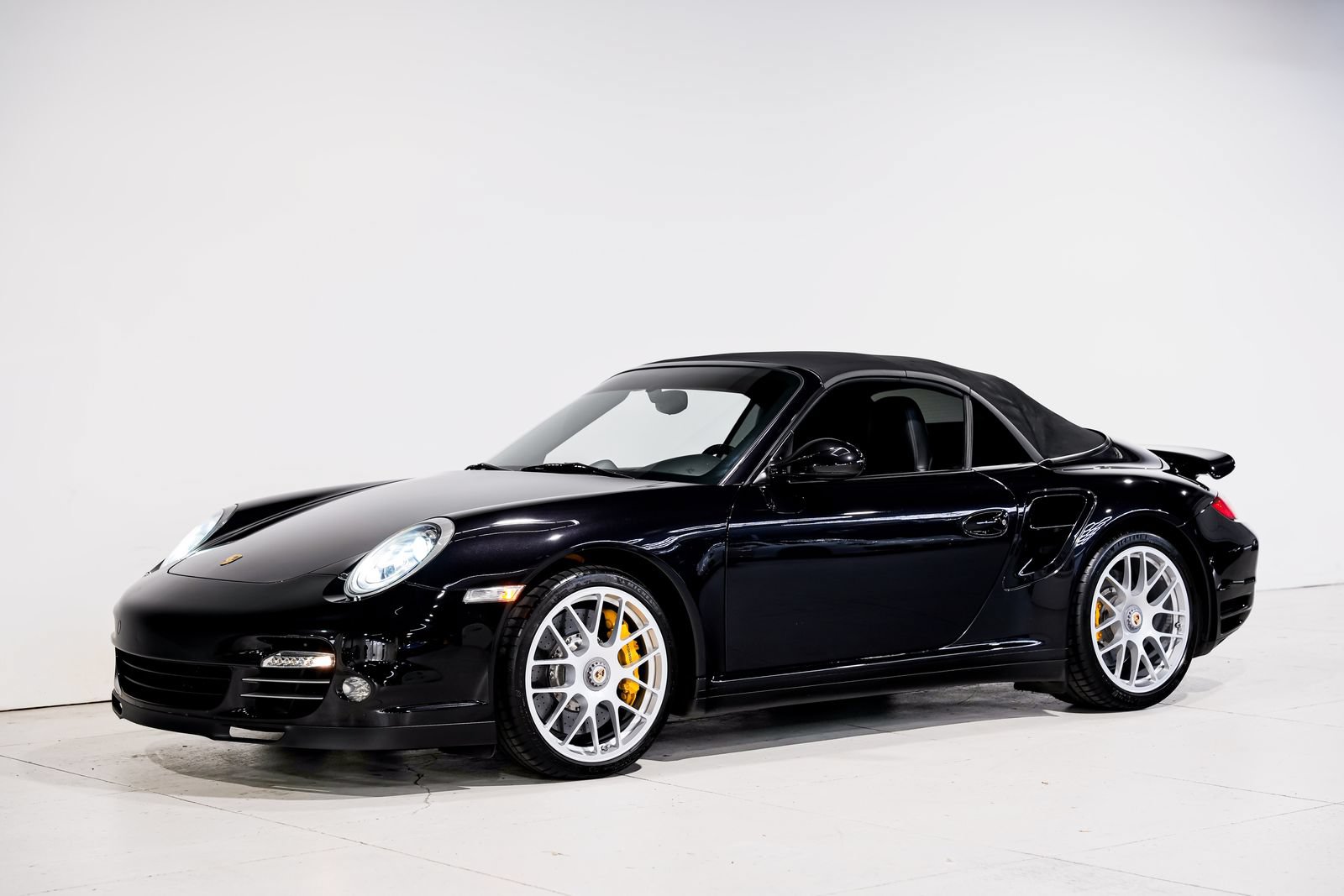 Used 2011 Porsche 911 Turbo S AWD/4WD image 6