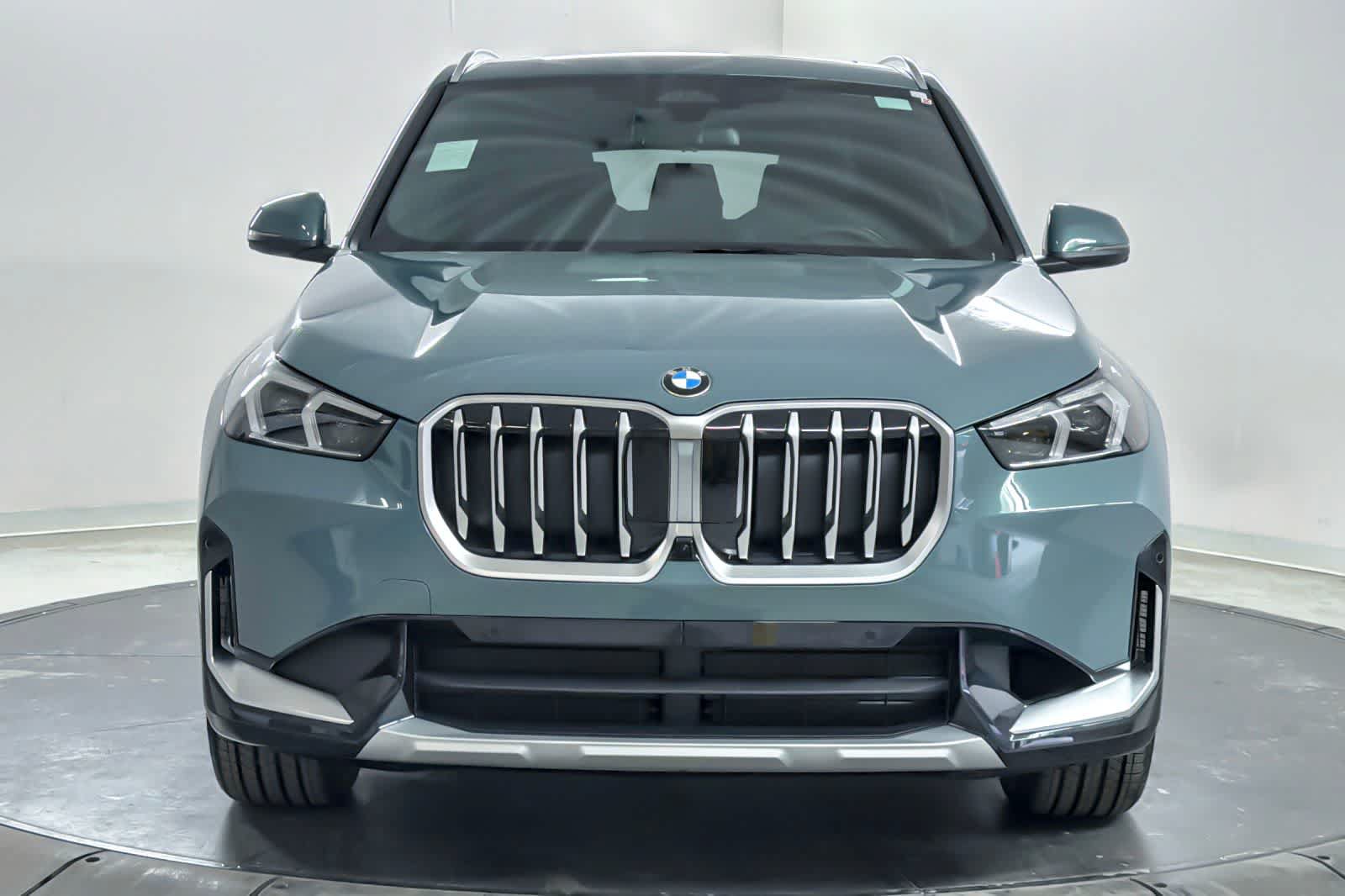 New 2026 BMW X1 xDrive28i w/ Technology Package AWD/4WD image 10