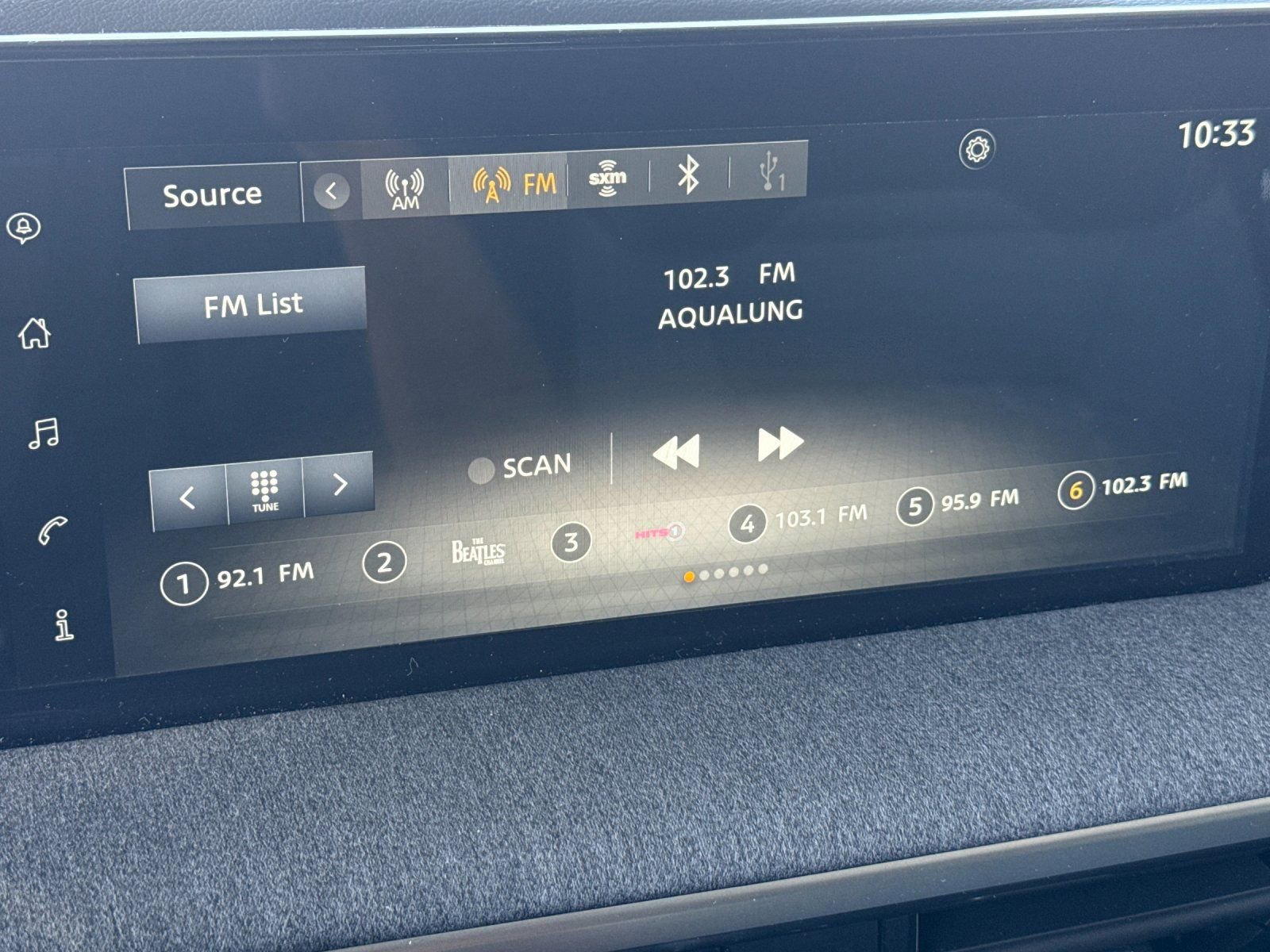 Used 2025 Nissan Kicks SV FWD image 17