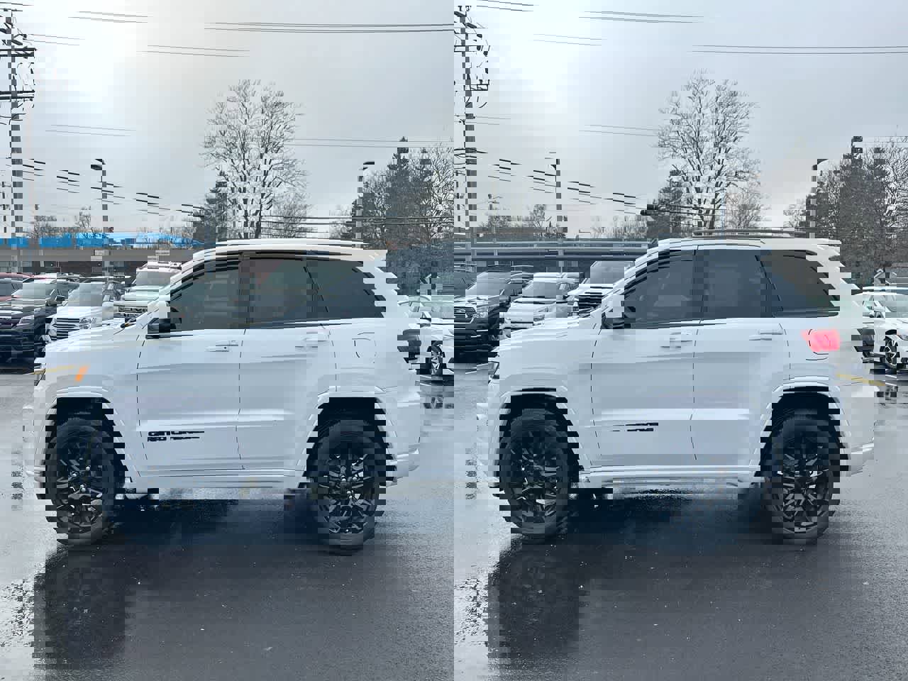 Used 2020 Jeep Grand Cherokee Altitude image 10