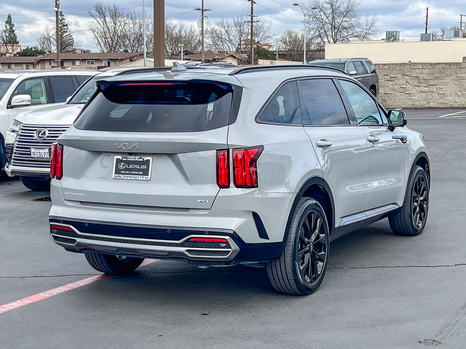 Used 2023 Kia Sorento SX image 4