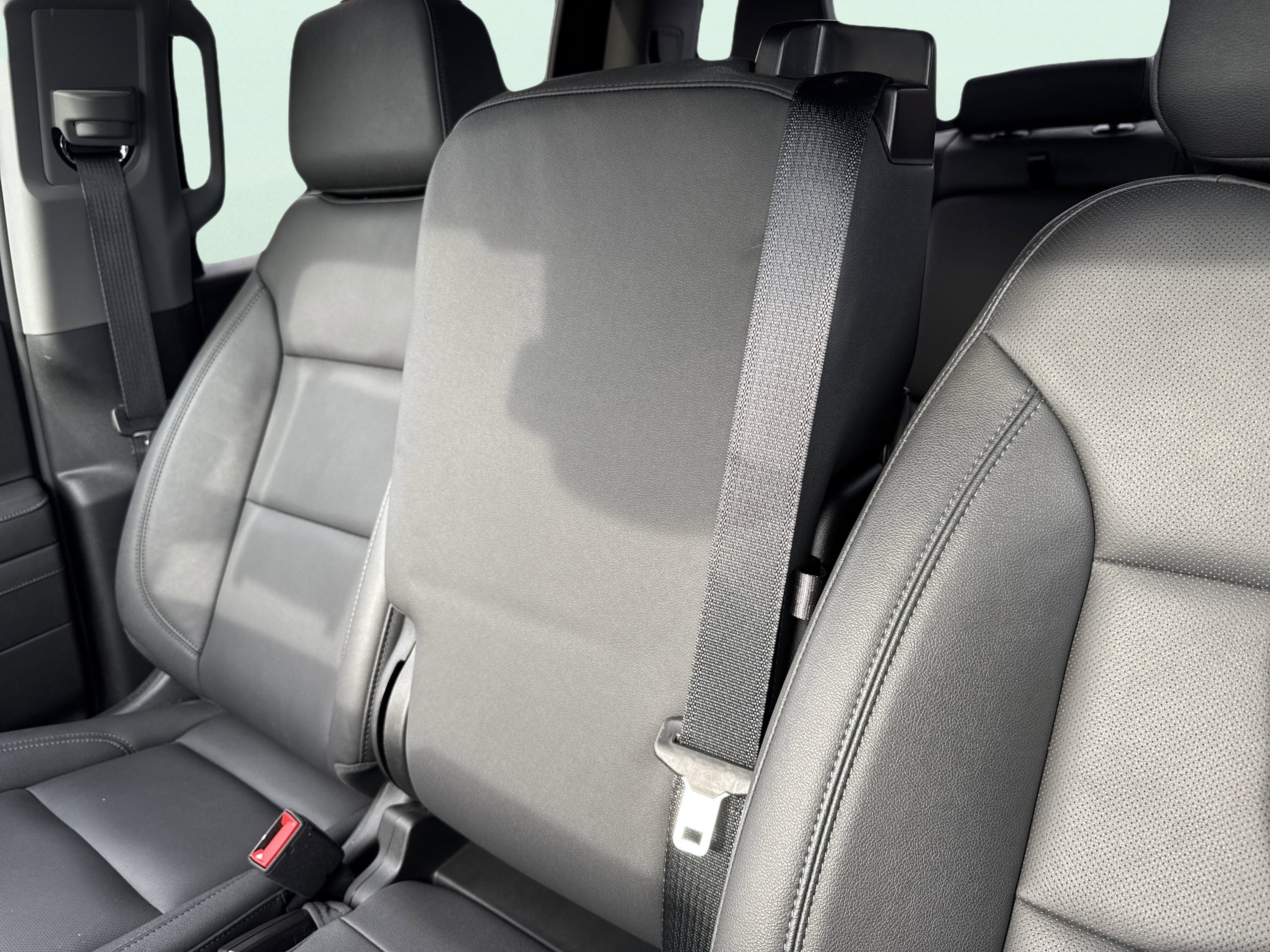 Used 2025 GMC Sierra 1500 SLT image 72