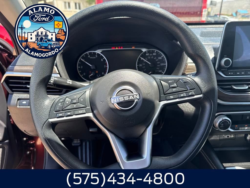 Used 2023 Nissan Altima 2.5 SV image 6