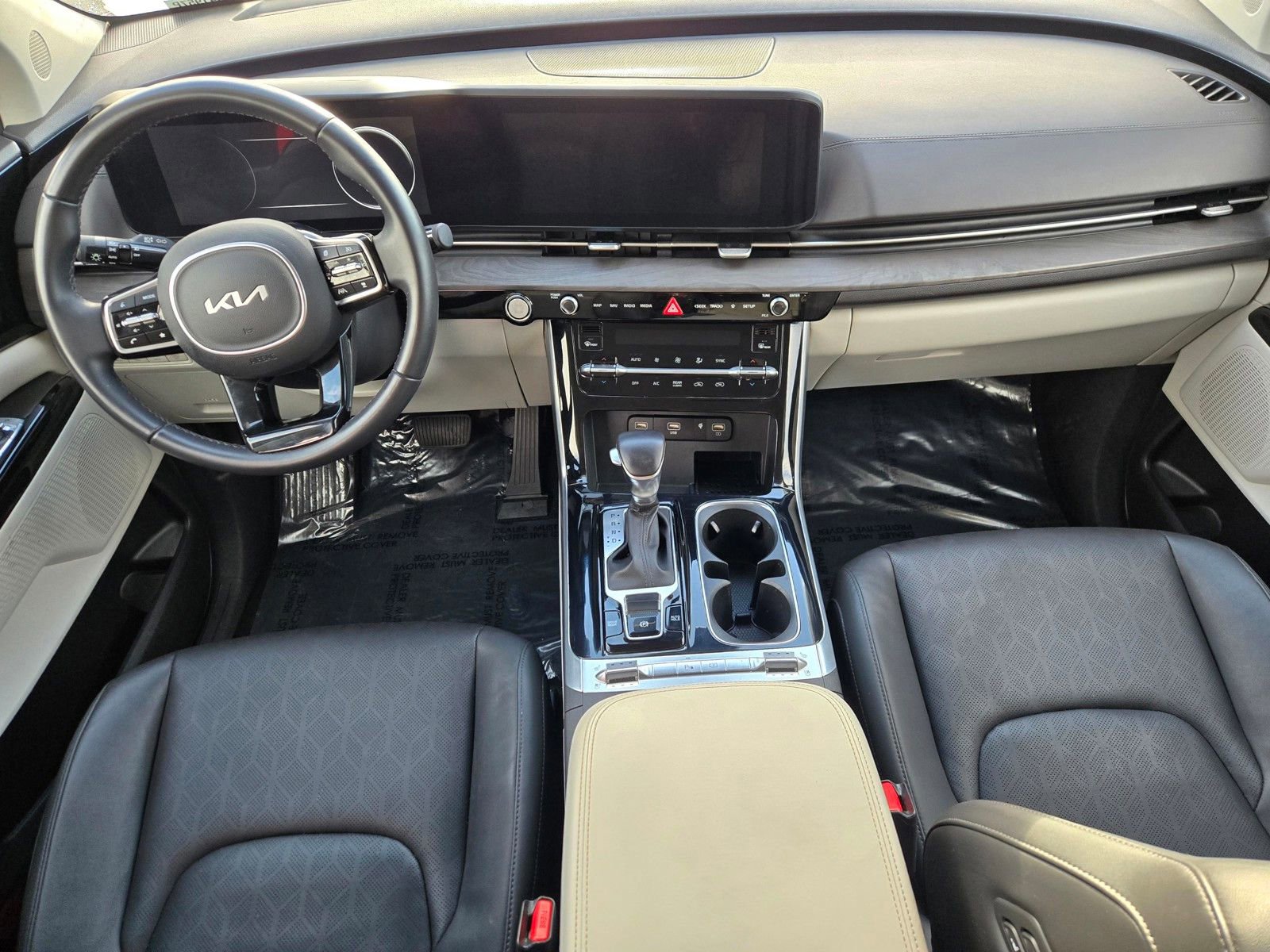 Used 2024 Kia Carnival SX FWD image 12