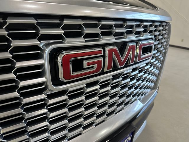 Used 2023 GMC Yukon Denali AWD/4WD image 33