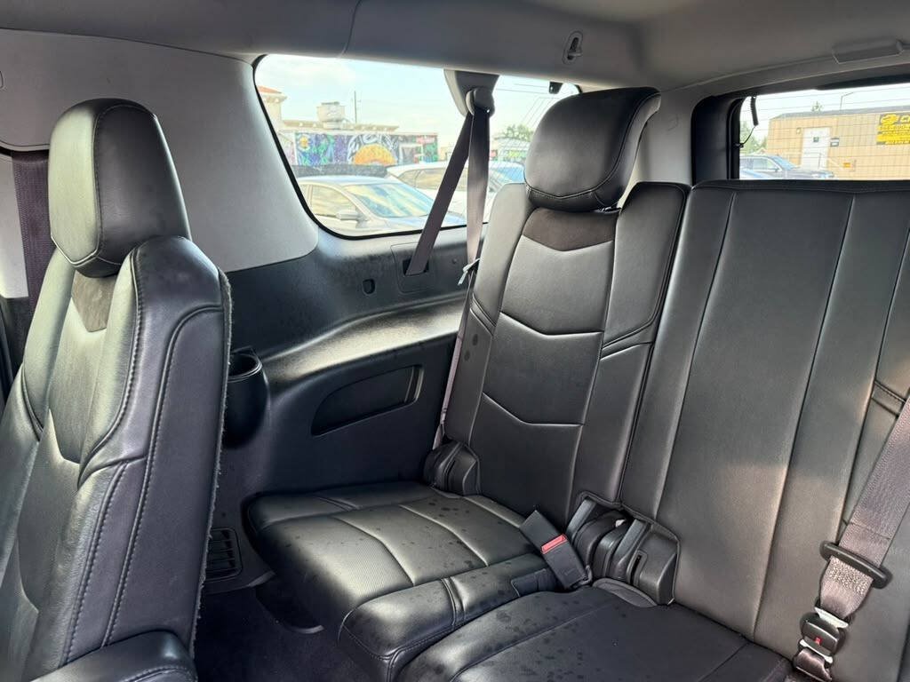 Used 2017 Cadillac Escalade ESV Premium Luxury AWD/4WD image 31