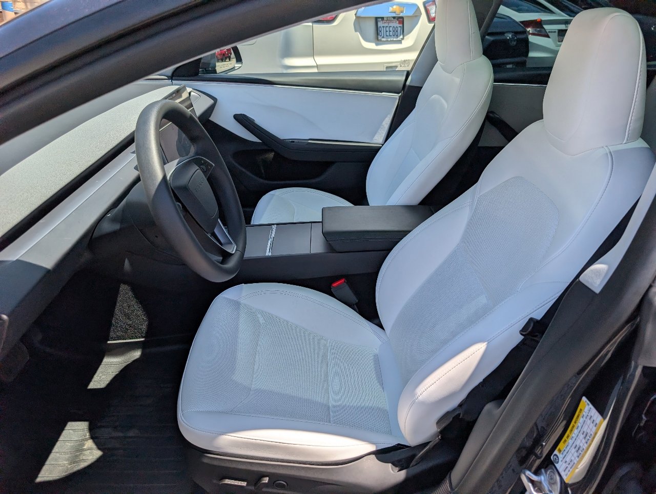 Used 2025 Tesla Model 3 Long Range RWD image 2