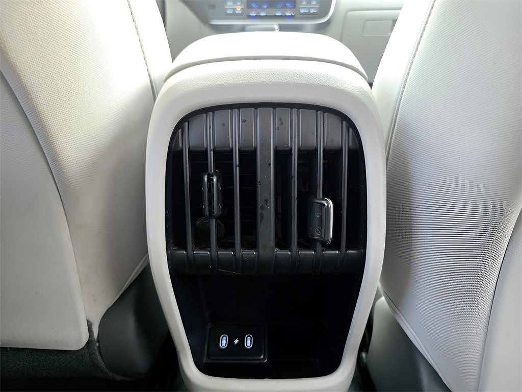 Used 2024 Hyundai Kona SEL image 16