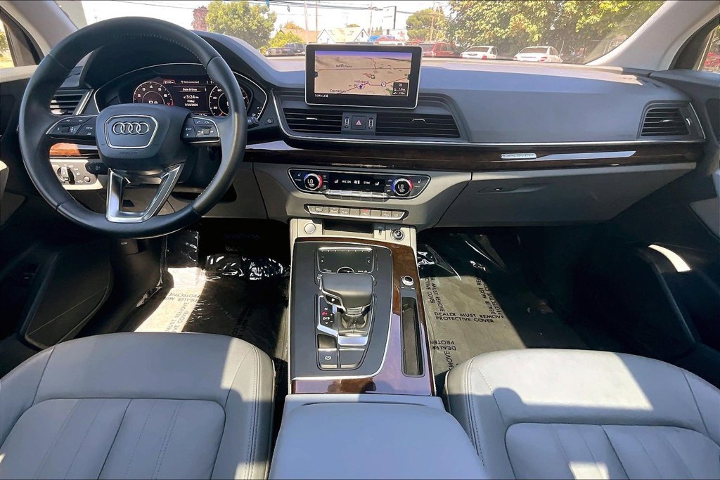 Used 2019 Audi Q5 2.0T Premium Plus w/ Premium Plus Package AWD/4WD image 16