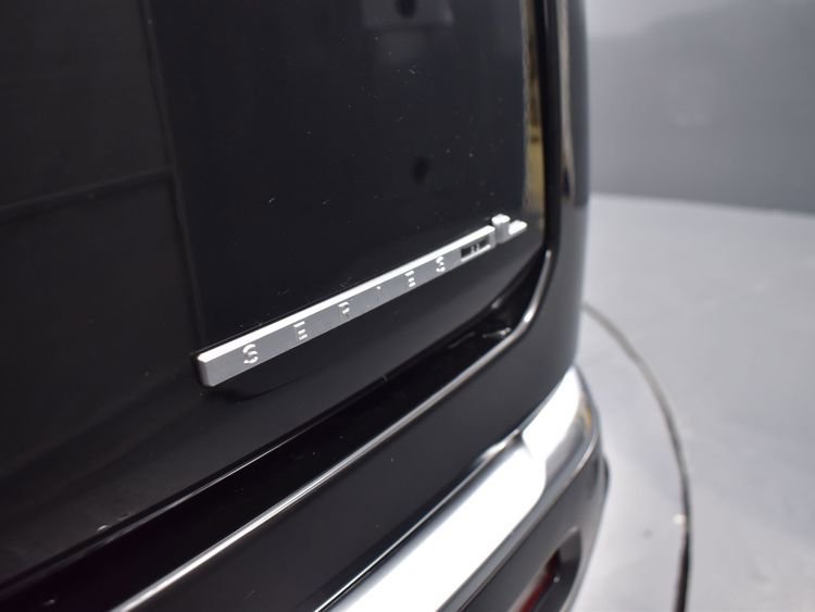 Used 2023 Jeep Grand Wagoneer L Series II w/ Premium Group II image 45