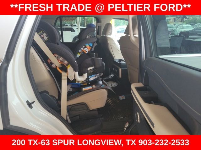 Used 2024 Ford Expedition XLT RWD image 10