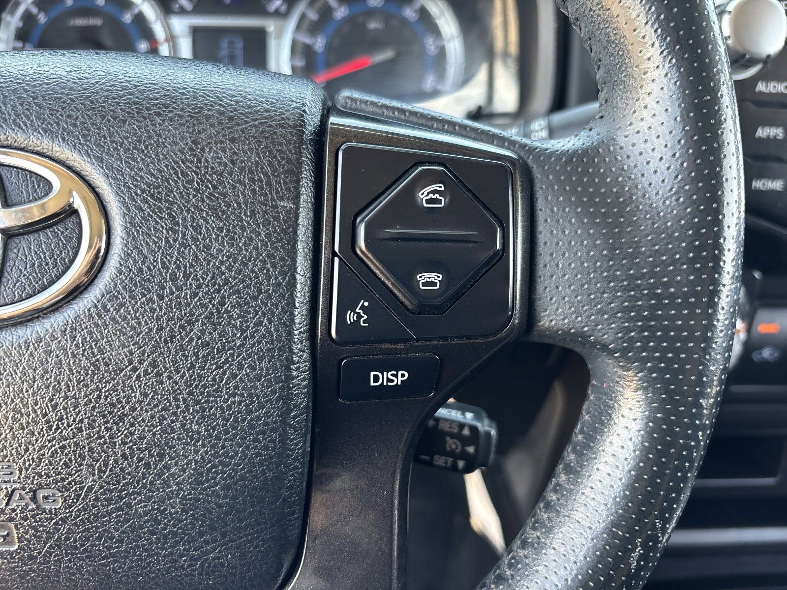 Used 2017 Toyota 4Runner TRD Off-Road Premium AWD/4WD image 30