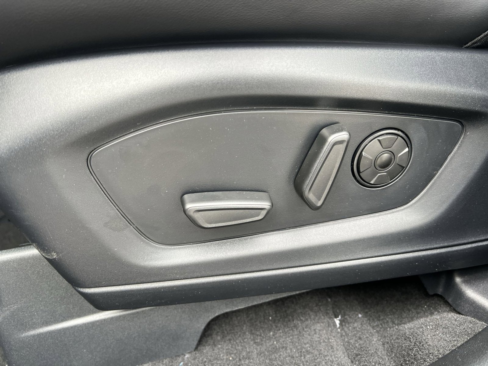 New 2026 Ford Explorer ST w/ Sun And Sound Package image 14