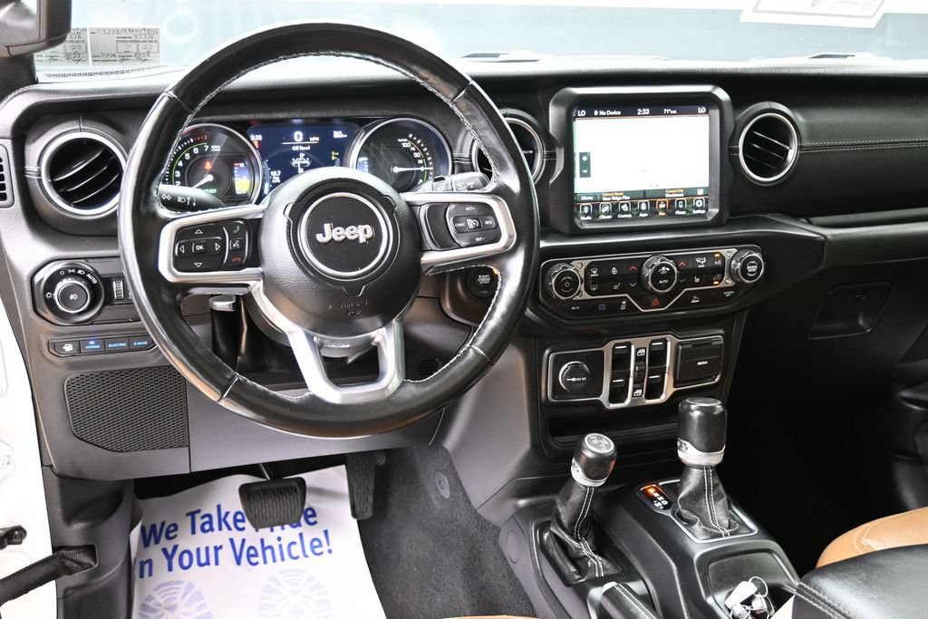 Used 2022 Jeep Wrangler Unlimited Sahara w/ Cold Weather Group AWD/4WD image 22
