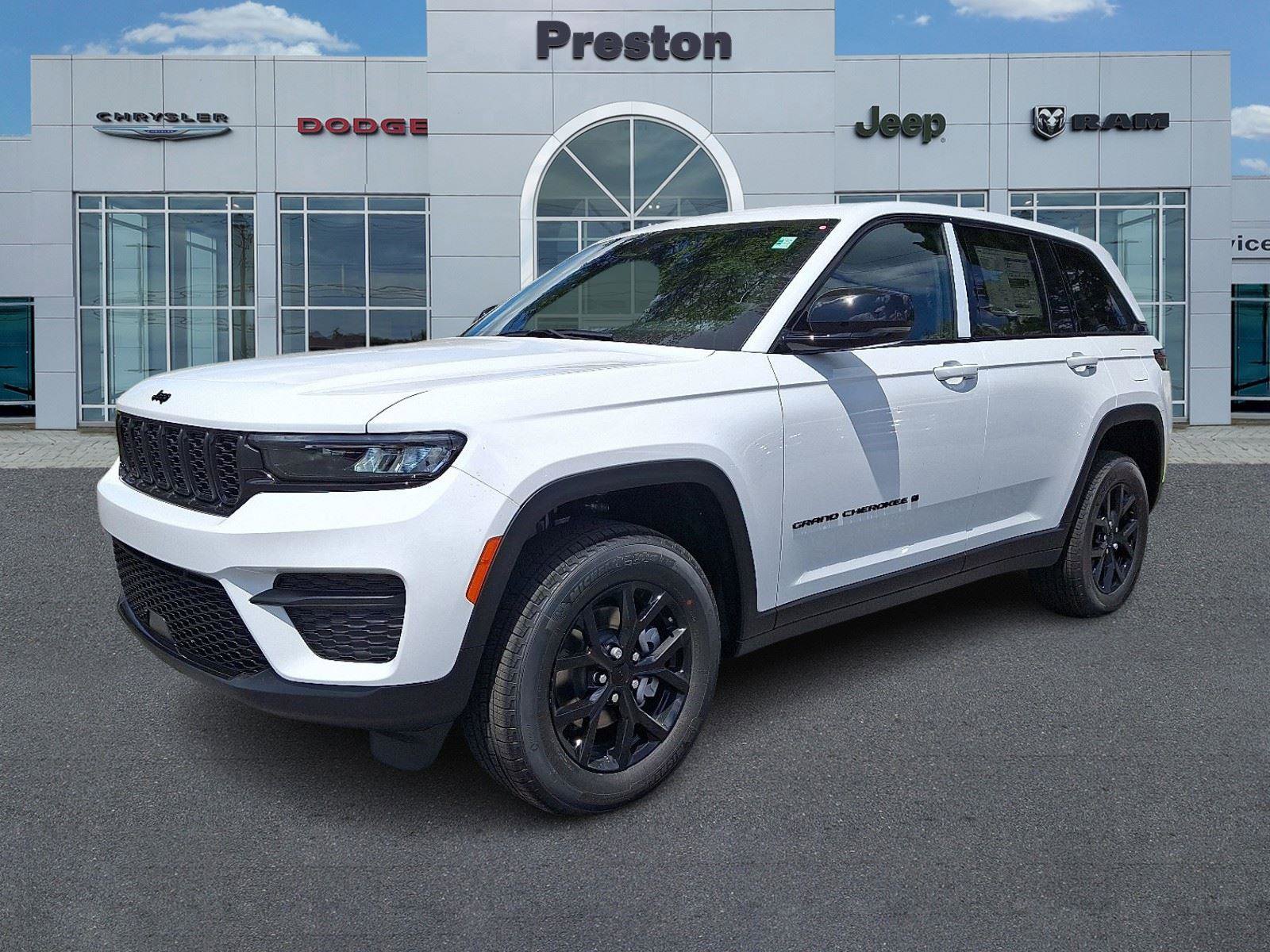 New 2025 Jeep Grand Cherokee Altitude