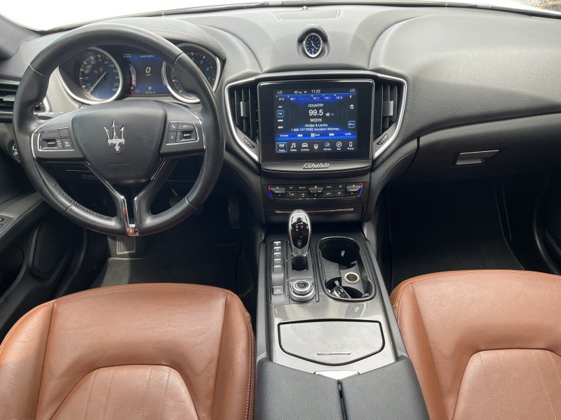 Used 2017 Maserati Ghibli RWD image 13