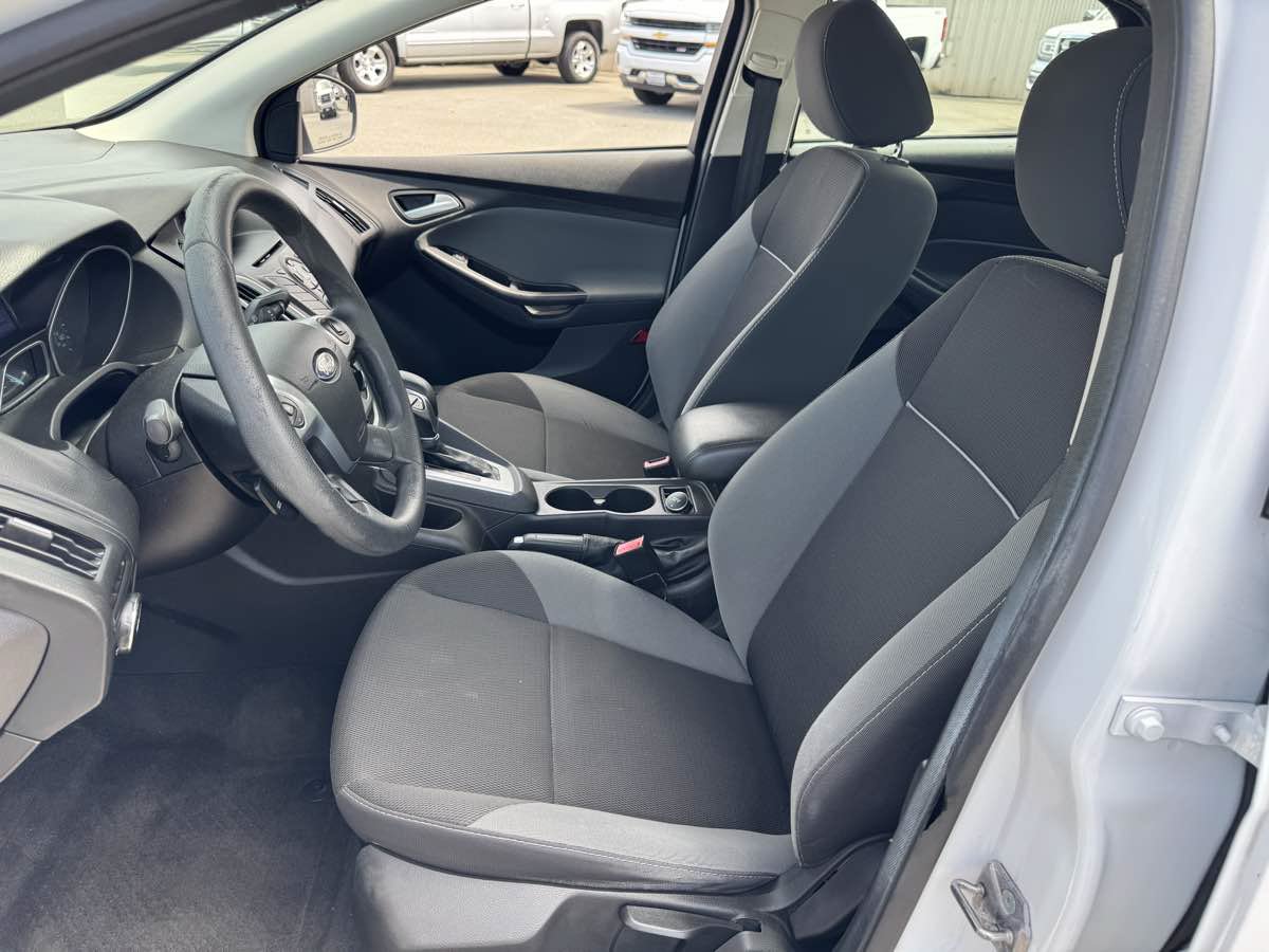 Used 2013 Ford Focus SE FWD image 20