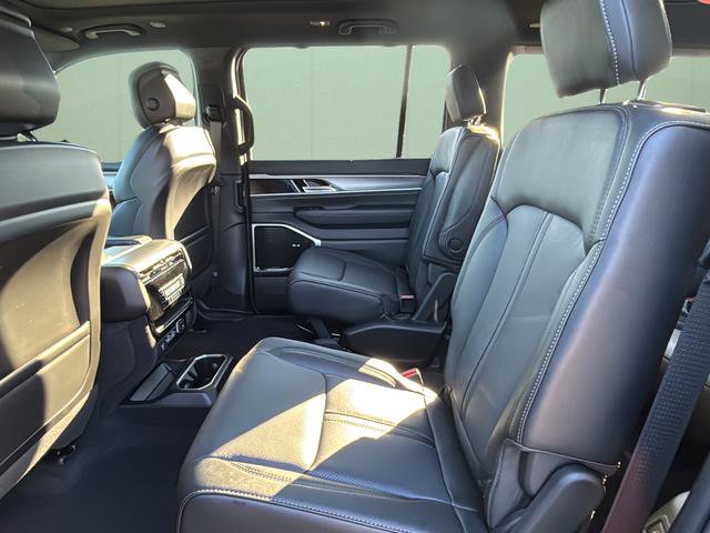 New 2026 Jeep Grand Wagoneer Limited image 21